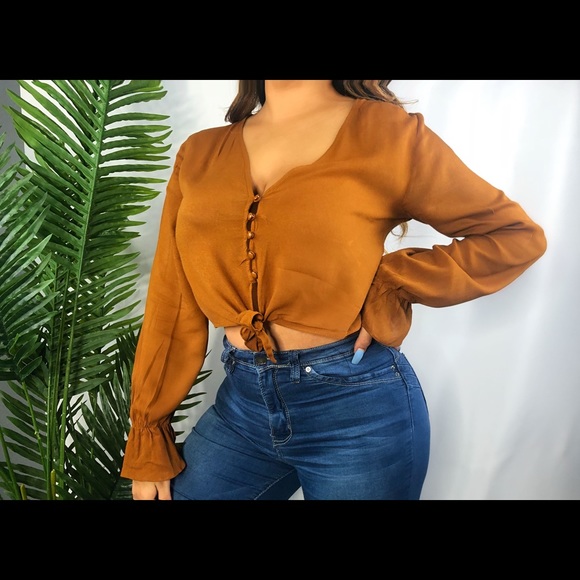 Tops - Orange cropped blouse